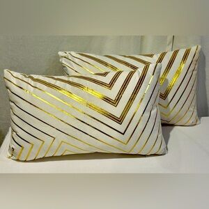2 PK 12” x 20” Accent Pillows